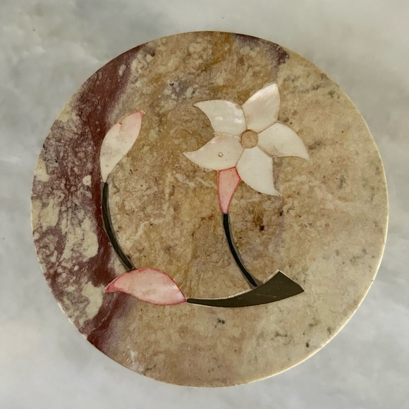 Floral Marble Natural Stone Trinket Box Inlaid Mother of Pearl Open Lattice - Picture 1 of 5